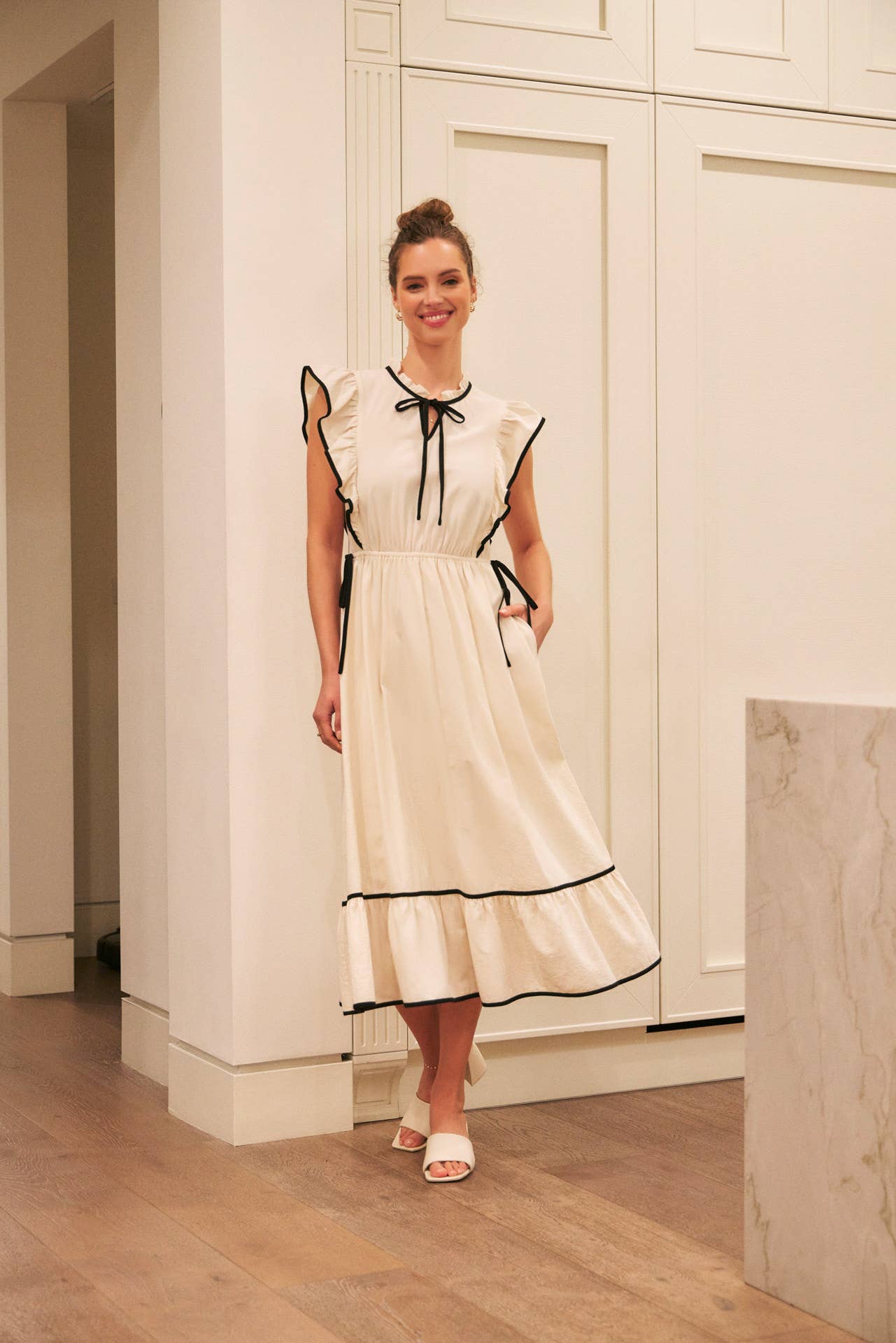 Annie- COTTON GAUZE MIDI DRESS WITH RUFFLES AND CONTRAST BINDING - Image 18