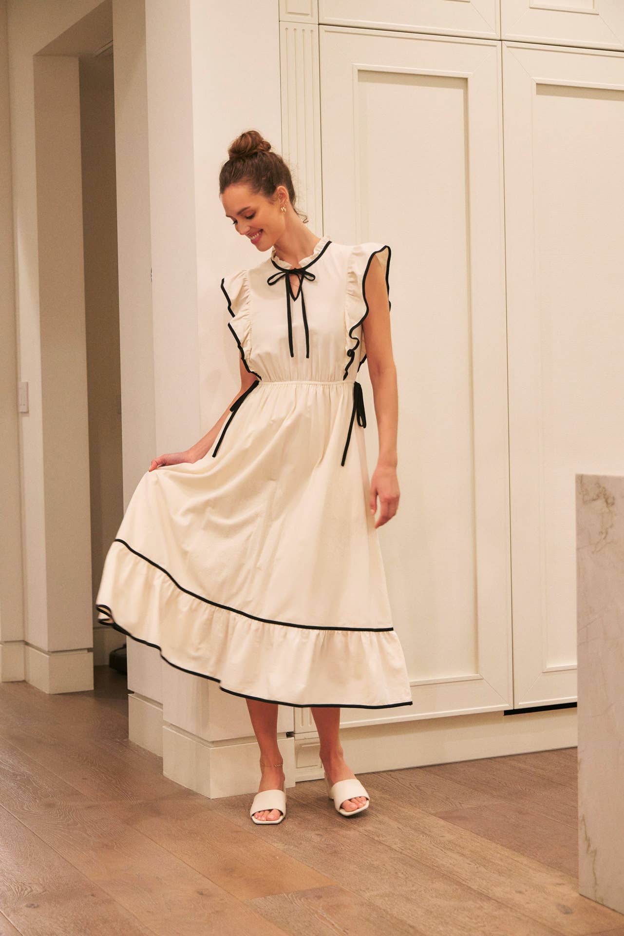 Annie- COTTON GAUZE MIDI DRESS WITH RUFFLES AND CONTRAST BINDING - Image 19