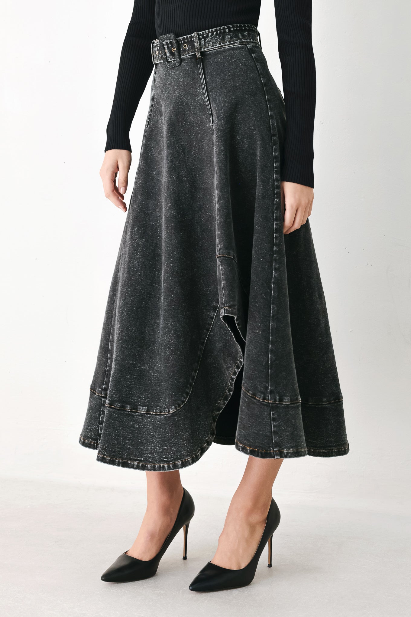 SHADOW STITCH ROMANCE DENIM MIDI SKIRT - Image 4