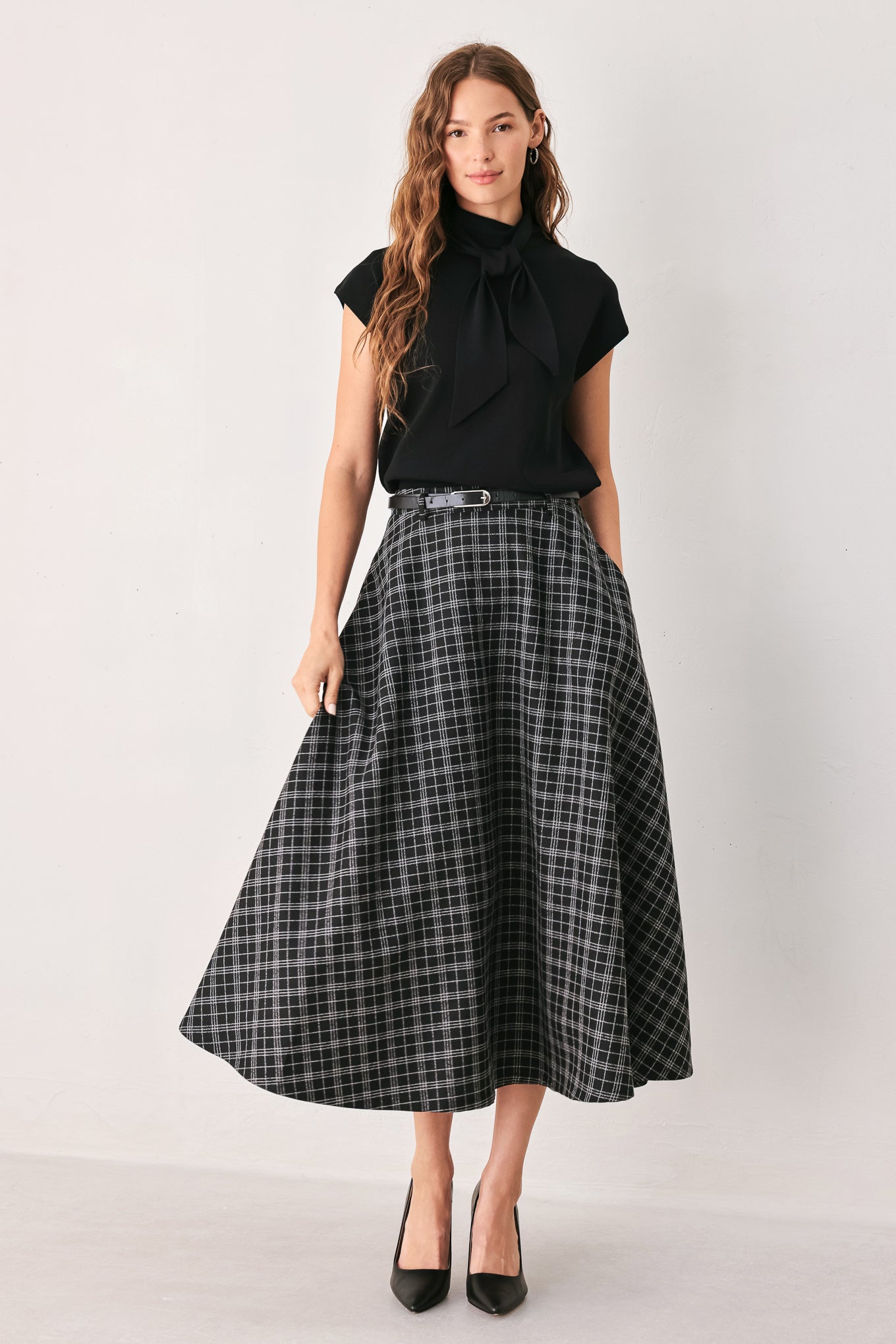 MONOCHROME CHECK FULL-SWEEP MIDI SKIRT - Image 4